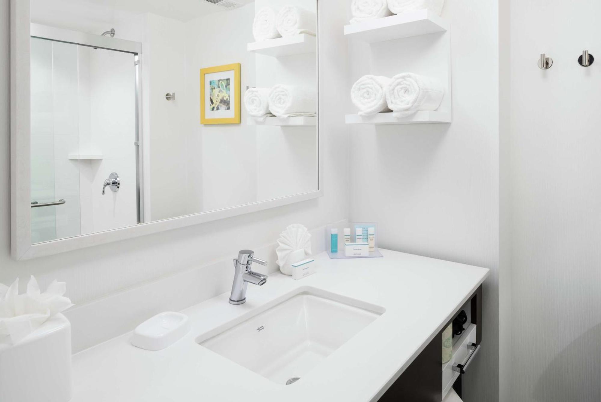 Hampton Inn Los Angeles Санта Кларита Екстериор снимка