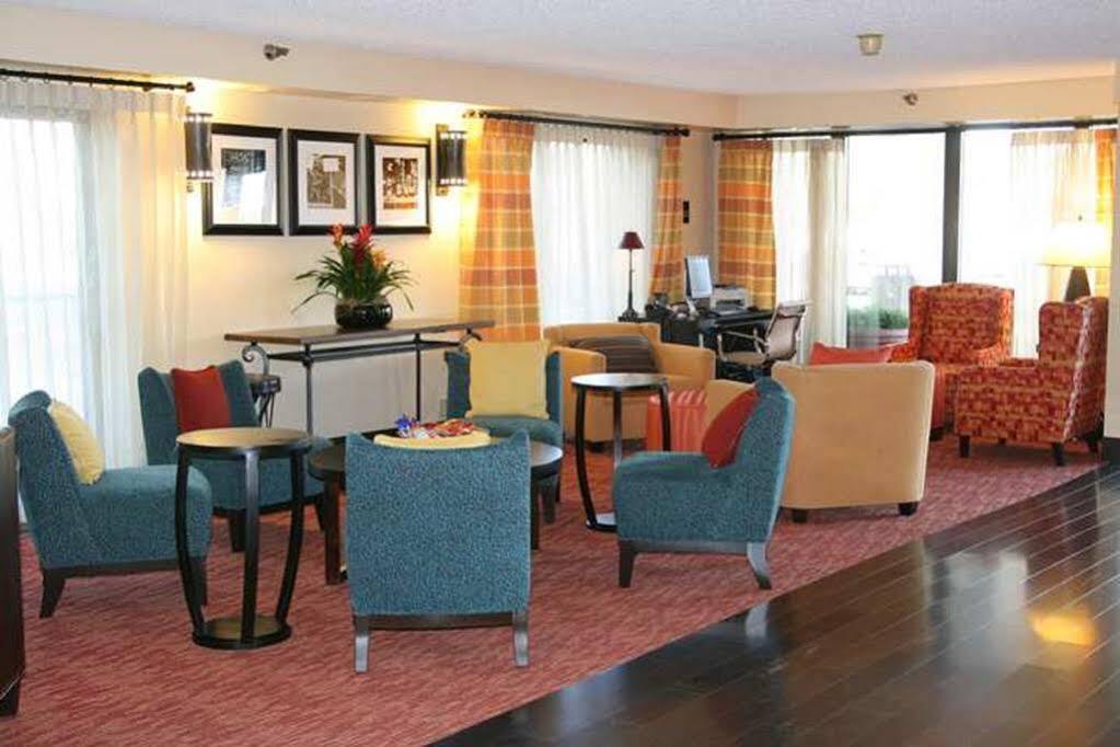 Hampton Inn Los Angeles Санта Кларита Екстериор снимка