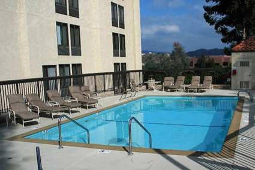 Hampton Inn Los Angeles Санта Кларита Екстериор снимка